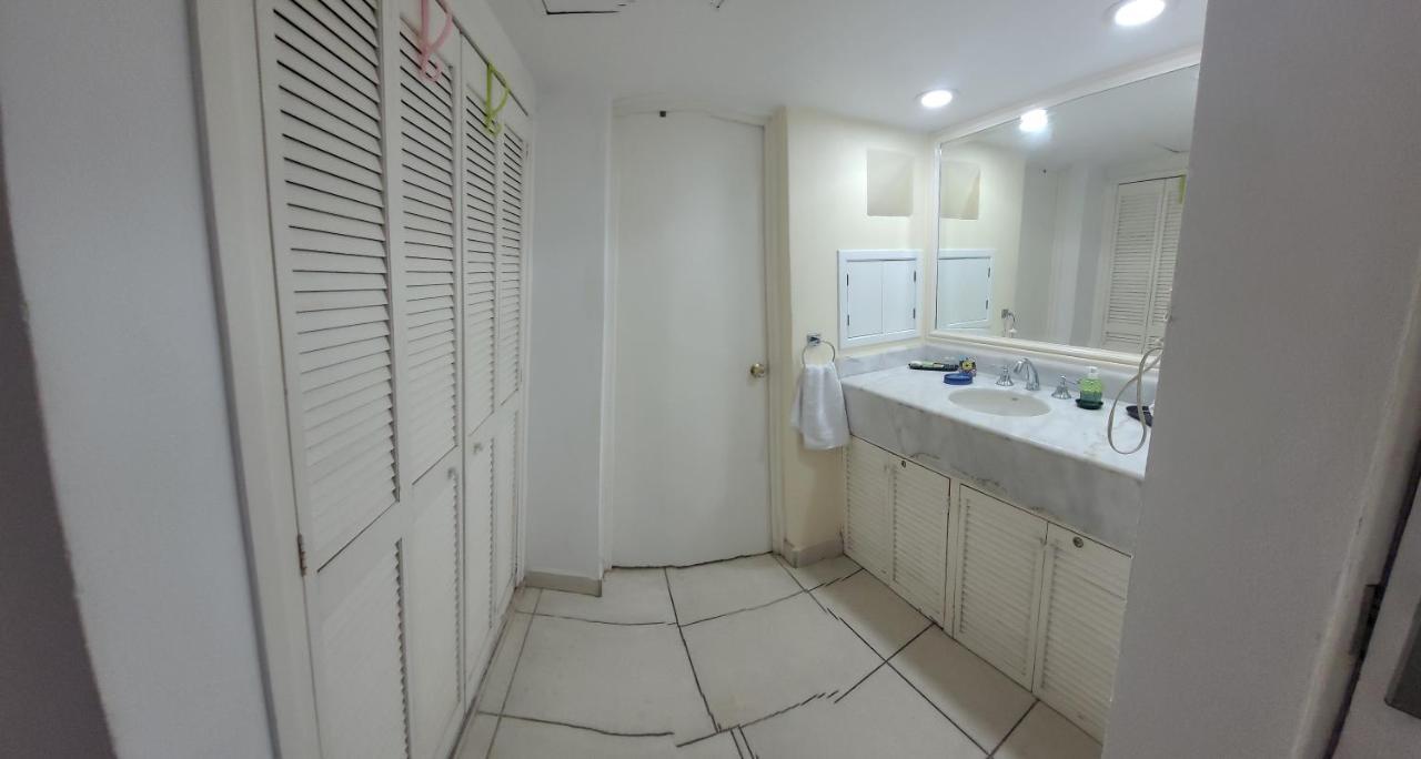 Beachfront View Condo Beside La Isla Mall Πουέρτο Βαγιάρτα Εξωτερικό φωτογραφία